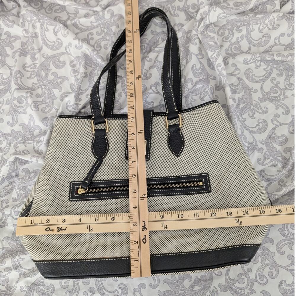 dooney & bourke purse - Picture 10 of 11